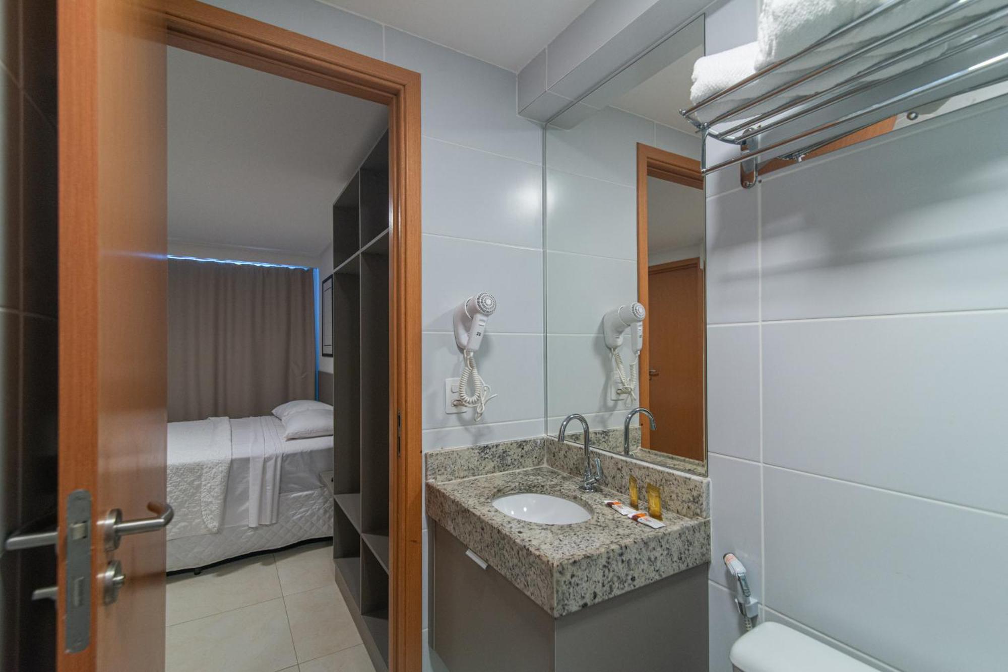 GoldFlat - Manaira Penareia tur br João Pessoa Quarto foto